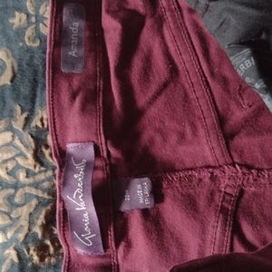 Gloria Vanderbilt Maroon Amanda Jeans SZ 20